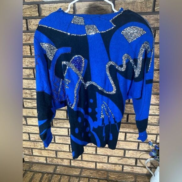 Unique close to you wool blend blouse - Picture 2 of 7